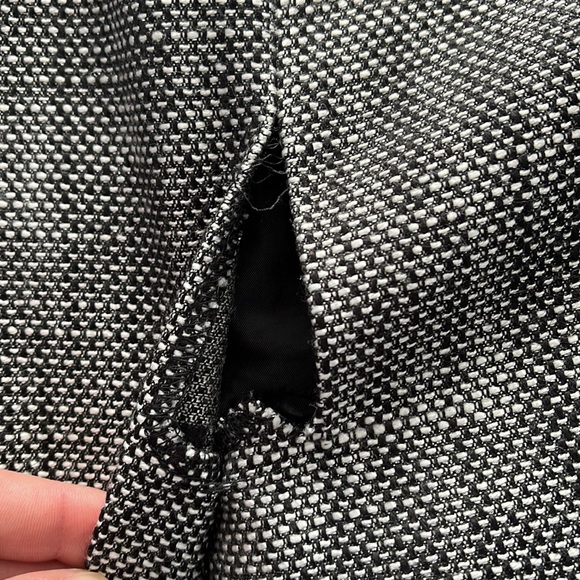 Limited , size 6 tweed skirt - Picture 3 of 5